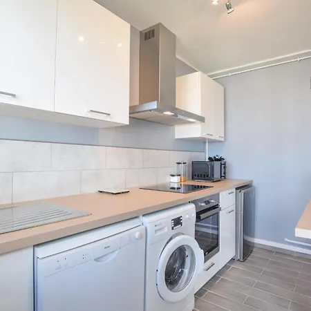 Awesome In With Kitchen Lejlighed Caen